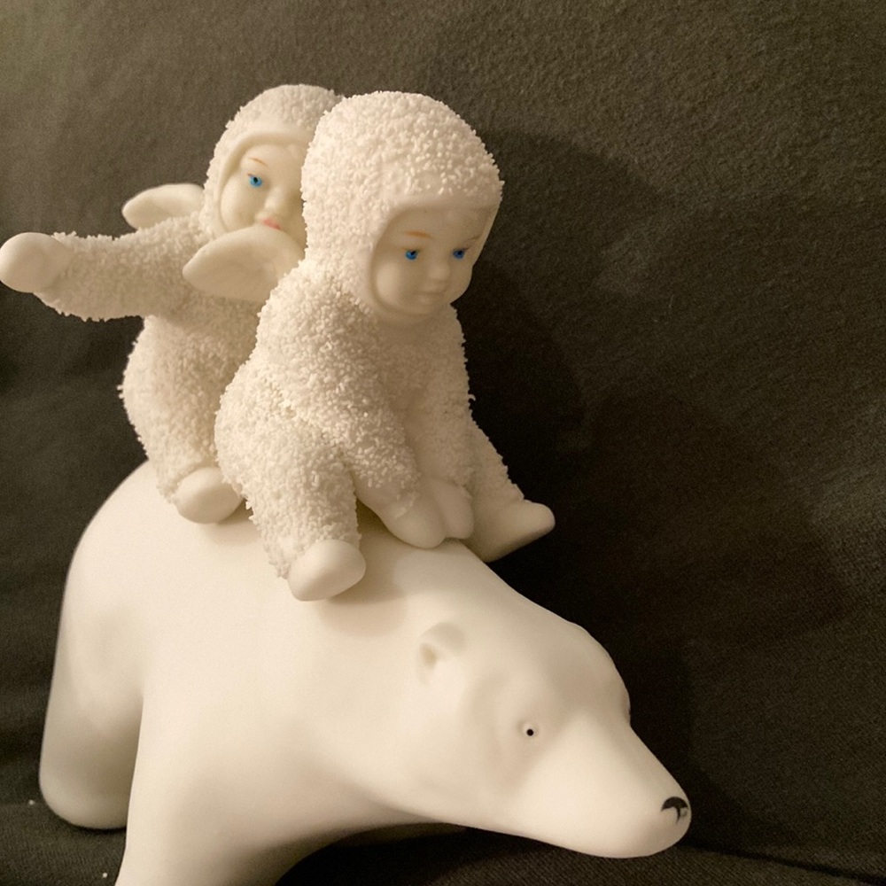 MAKE AN OFFER 

Department 56 Snowbabies